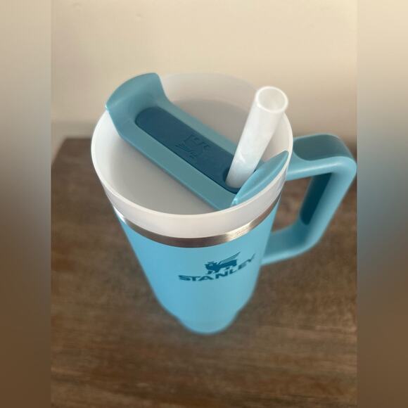 Stanley The Quencher H2.0 Flowstate™ Tumbler | 30 OZ Blue - Picture 2 of 7